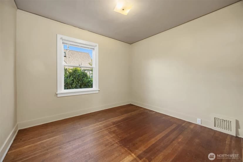 Property photo for 6749 10th Avenue Nw, Seattle photo 10