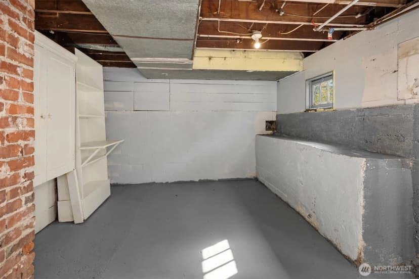 Property photo for 6749 10th Avenue Nw, Seattle photo 21