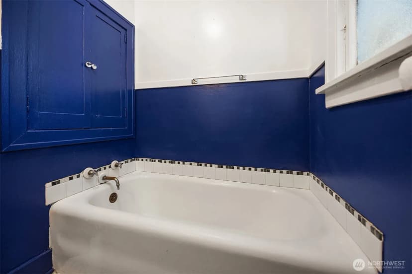 Property photo for 6749 10th Avenue Nw, Seattle photo 13