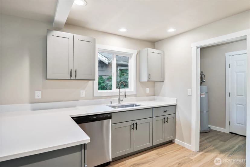 Property photo for 806 N. 4th, Kelso photo 11