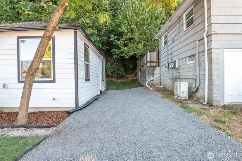 Property photo for 806 N. 4th, Kelso photo 23