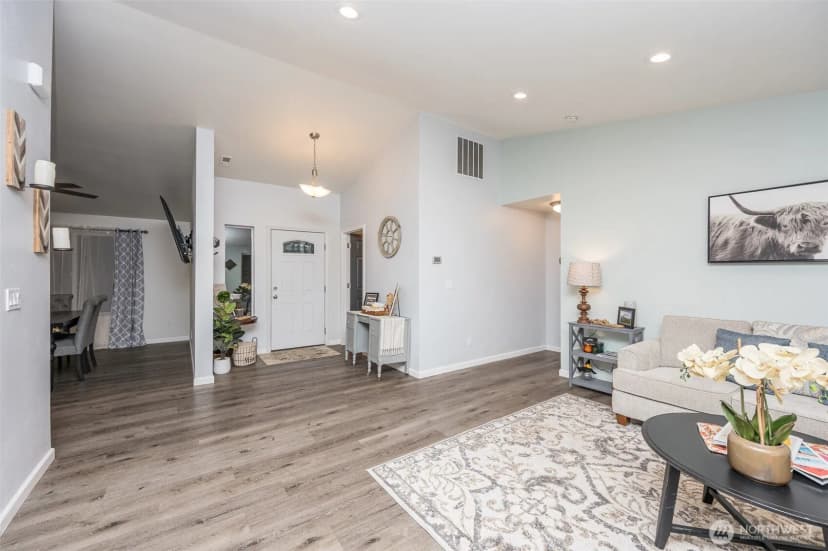 Property photo for 37816 99th Avenue Ct E, Eatonville photo 13