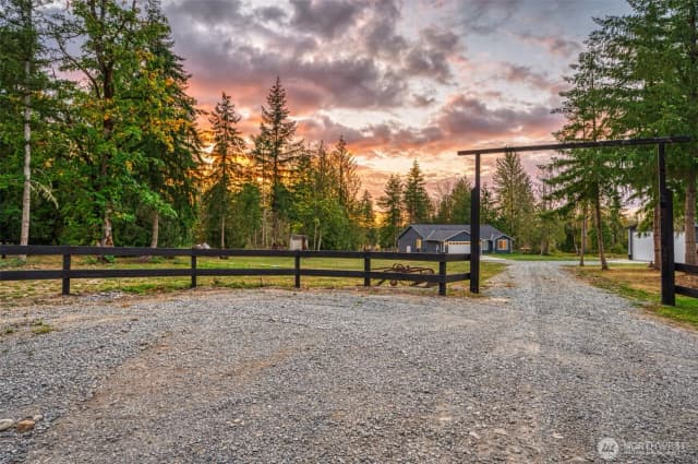 Property photo for 37816 99th Avenue Ct E, Eatonville