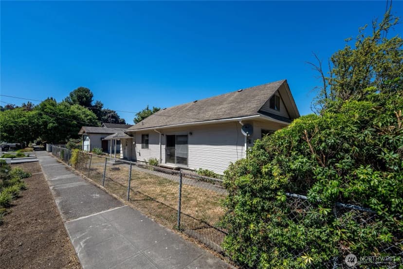Property photo for 8723 7th Avenue S, Seattle photo 10
