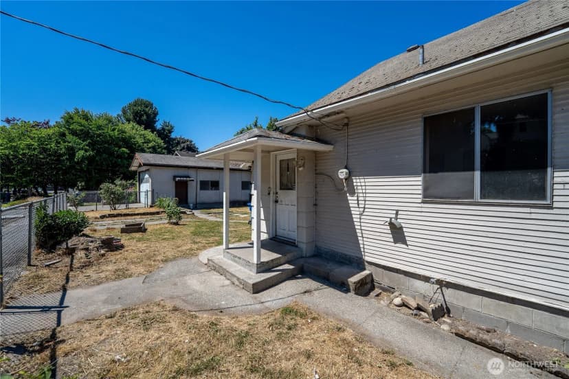Property photo for 8723 7th Avenue S, Seattle photo 7