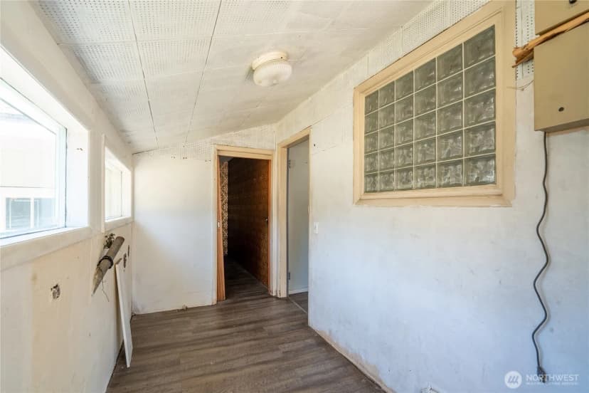 Property photo for 8723 7th Avenue S, Seattle photo 13