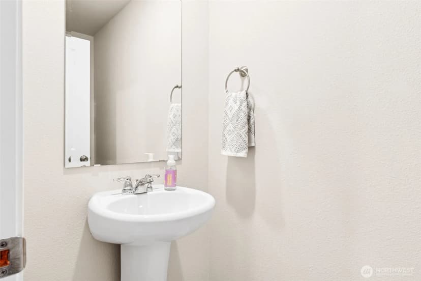 Property photo for 4258 Se Woodford Court, Port Orchard photo 4