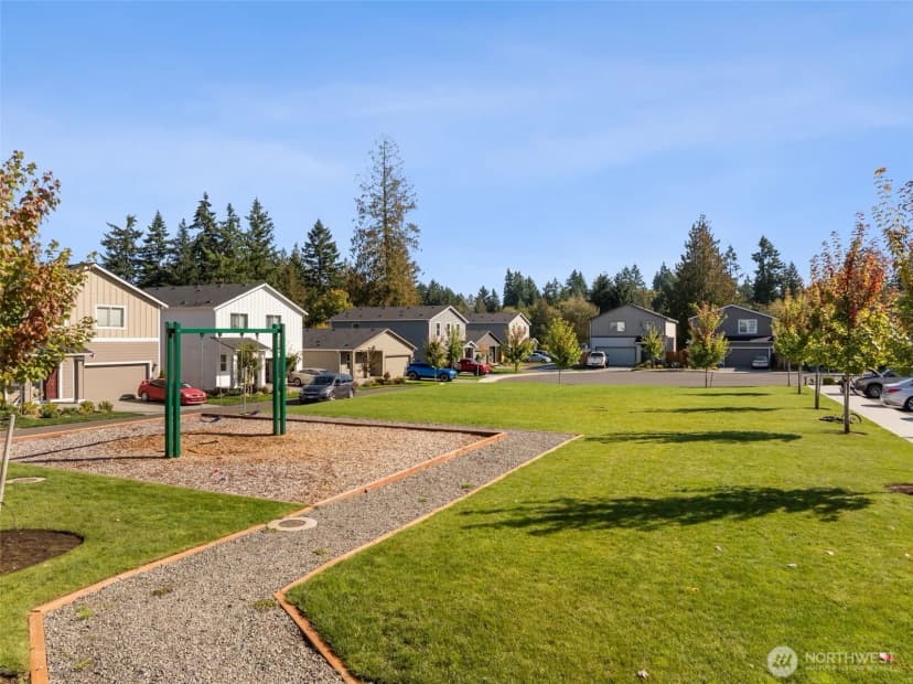 Property photo for 4258 Se Woodford Court, Port Orchard photo 31