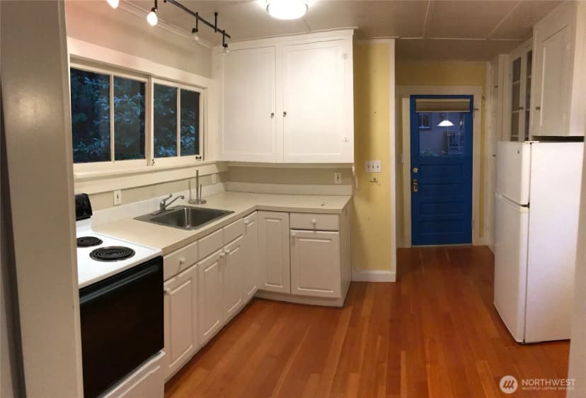 Property photo for 9380 Ferncliff Avenue Ne, Bainbridge Island photo 22