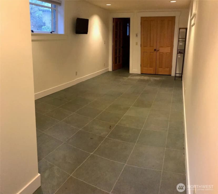 Property photo for 9380 Ferncliff Avenue Ne, Bainbridge Island photo 26