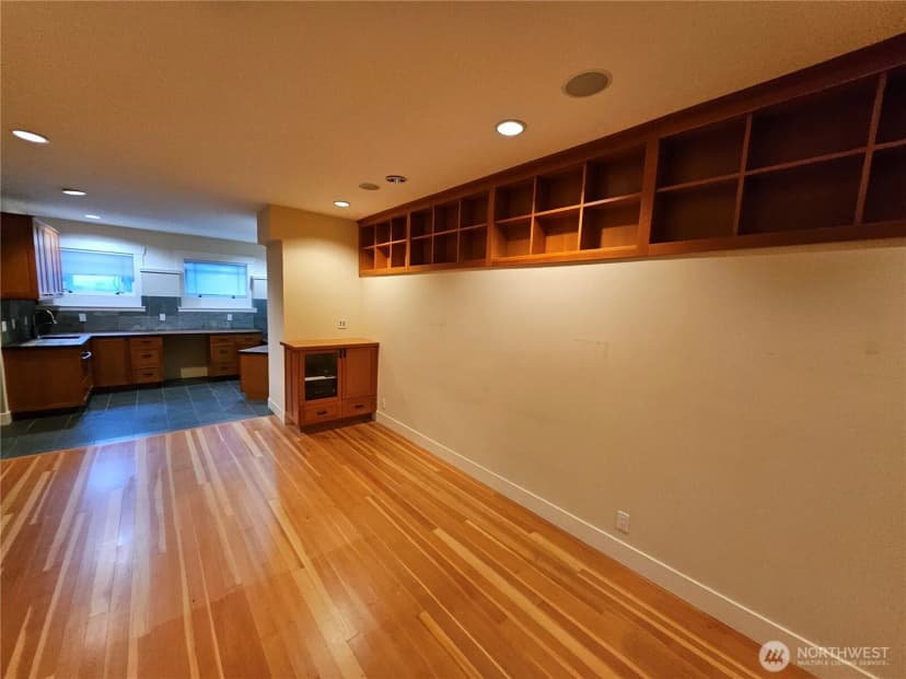 Property photo for 9380 Ferncliff Avenue Ne, Bainbridge Island photo 19