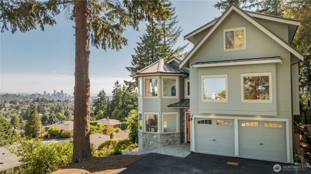 Property photo for 3947 W Barrett Lane, Seattle photo 2