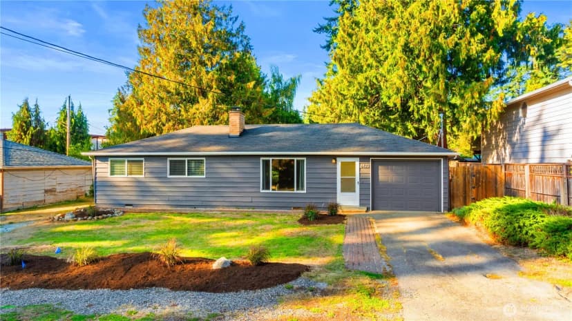 Property photo for 8423 198th Street Sw, Edmonds photo 2