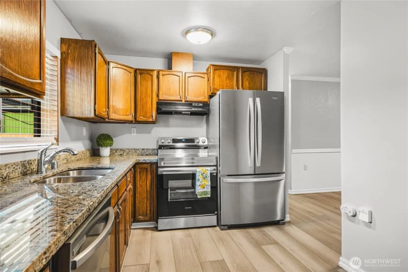 Property photo for 754 2nd Avenue N, Kent photo 7