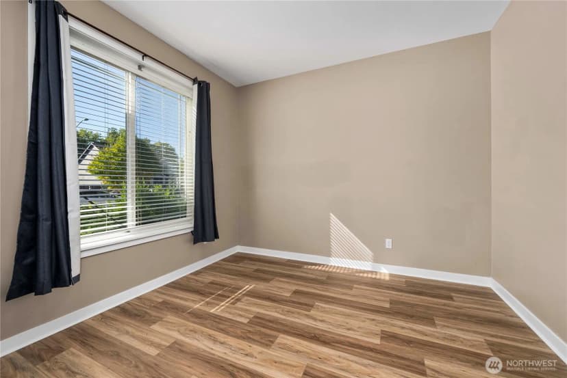 Property photo for 1602 Riddell Avenue Ne, Orting photo 16
