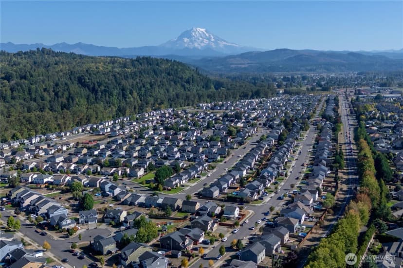 Property photo for 1602 Riddell Avenue Ne, Orting photo 38