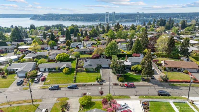Property photo for 1122 N Skyline Drive, Tacoma photo 28