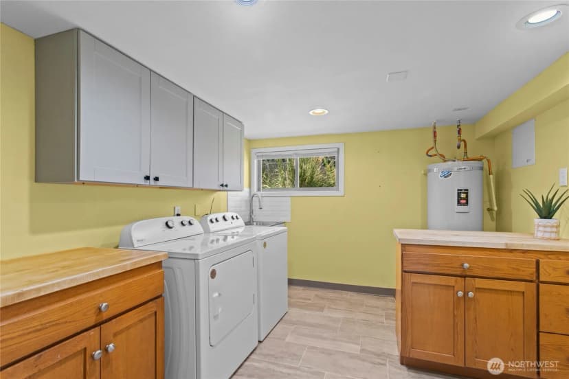 Property photo for 1122 N Skyline Drive, Tacoma photo 22