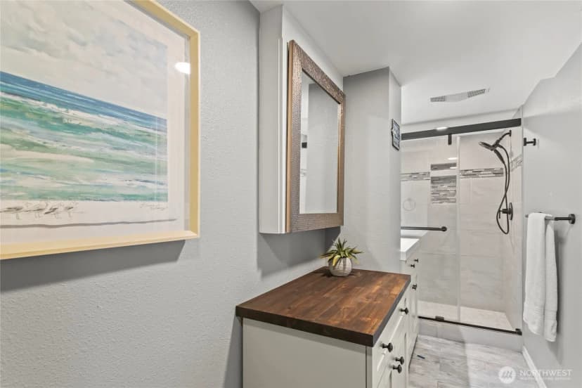 Property photo for 1122 N Skyline Drive, Tacoma photo 21