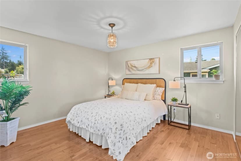 Property photo for 1122 N Skyline Drive, Tacoma photo 13