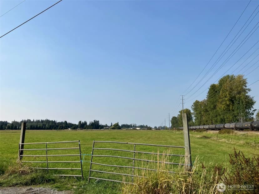Property photo for 23 Xx 156th Street Ne, Marysville photo 3