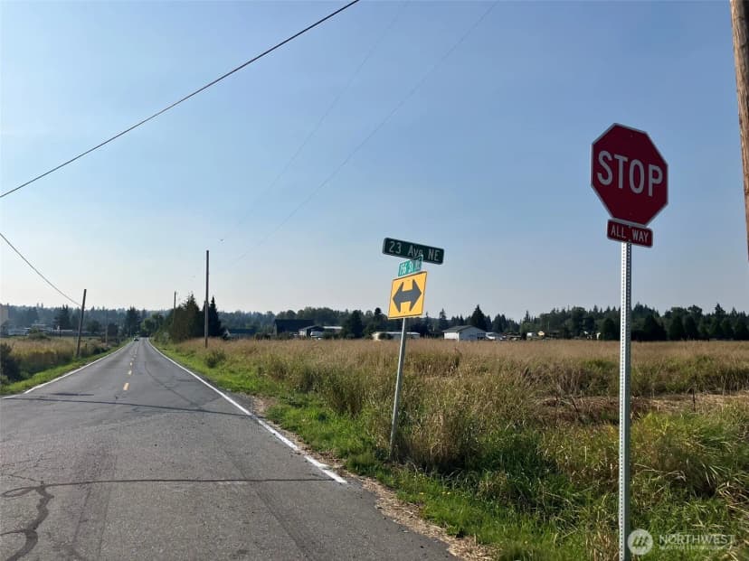 Property photo for 23 Xx 156th Street Ne, Marysville photo 11
