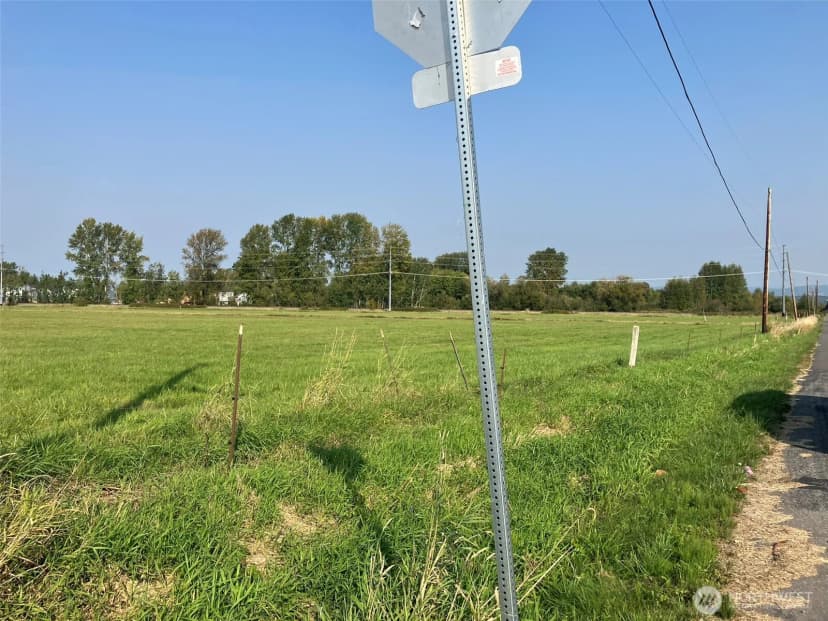 Property photo for 23 Xx 156th Street Ne, Marysville photo 16