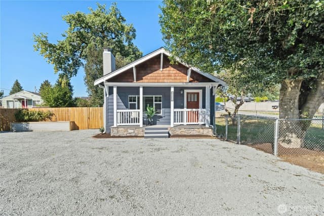 Property photo for 6202 Commercial Avenue, Everett