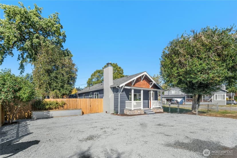 Property photo for 6202 Commercial Avenue, Everett photo 3