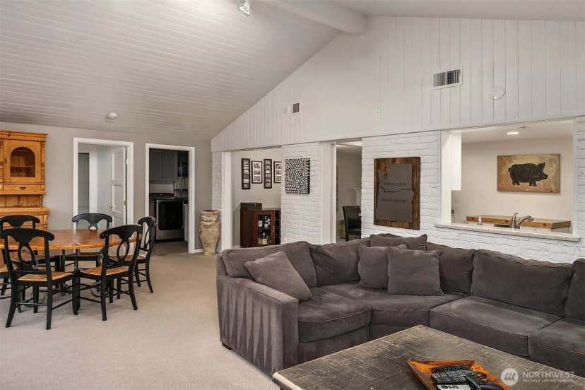 Property photo for 9643 Vineyard Crest, Bellevue photo 10