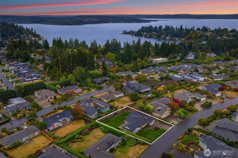 Property photo for 9643 Vineyard Crest, Bellevue photo 17