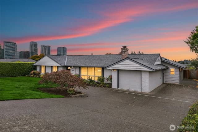 Property photo for 9643 Vineyard Crest, Bellevue