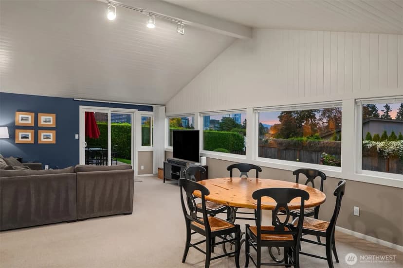 Property photo for 9643 Vineyard Crest, Bellevue photo 9