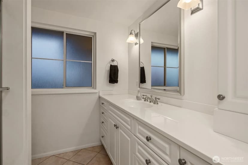 Property photo for 9643 Vineyard Crest, Bellevue photo 11