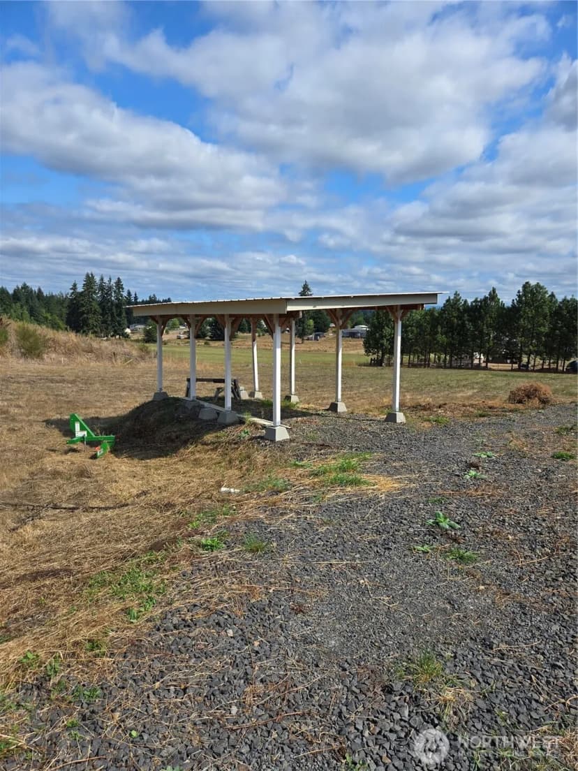 Property photo for 284 W Hale Road, Winlock photo 17