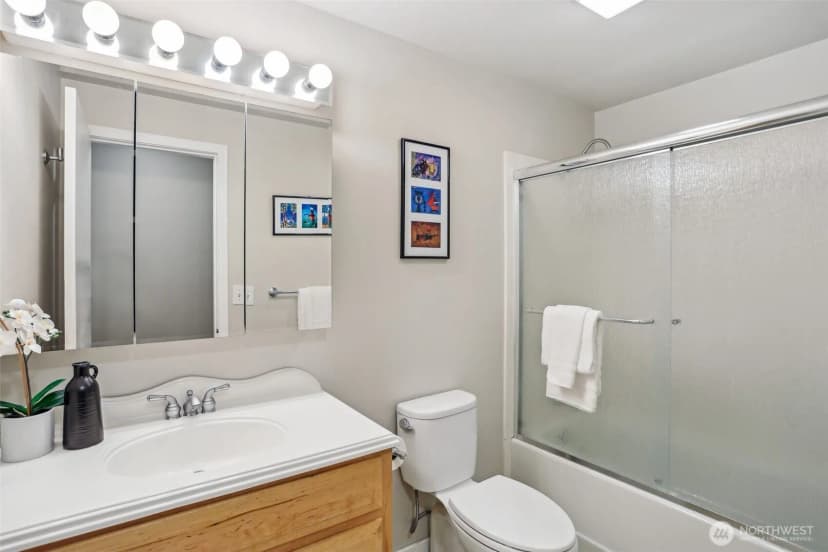 Property photo for 5906 112th Place Ne, Kirkland photo 17