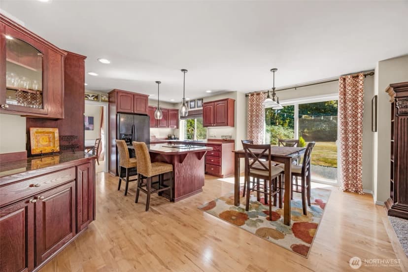 Property photo for 17317 Interurban Boulevard, Snohomish photo 9