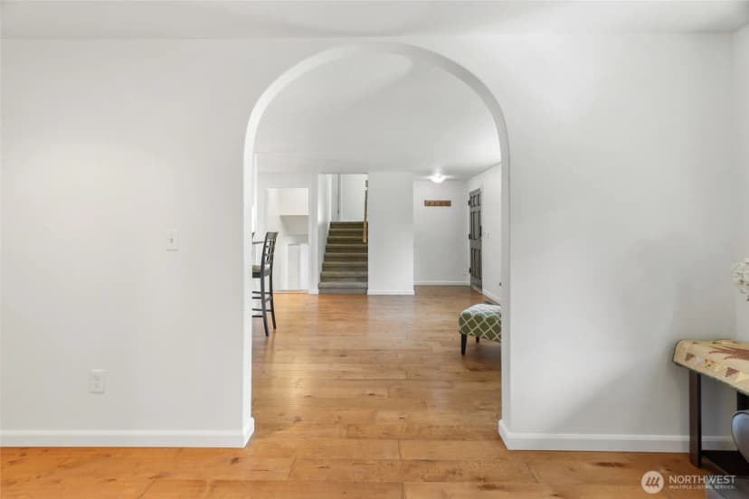 Property photo for 1607 E Hazel Avenue, Burlington photo 11