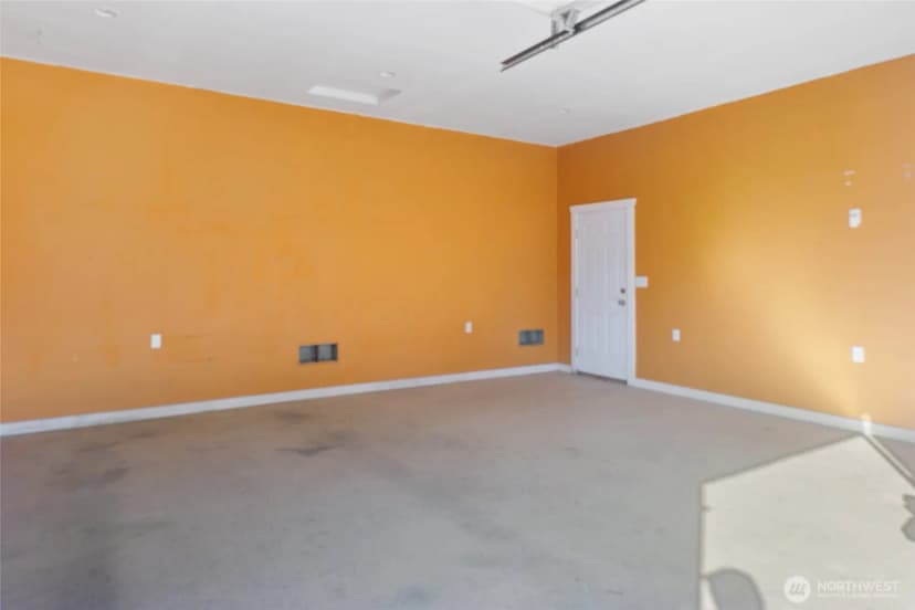 Property photo for 1607 E Hazel Avenue, Burlington photo 29