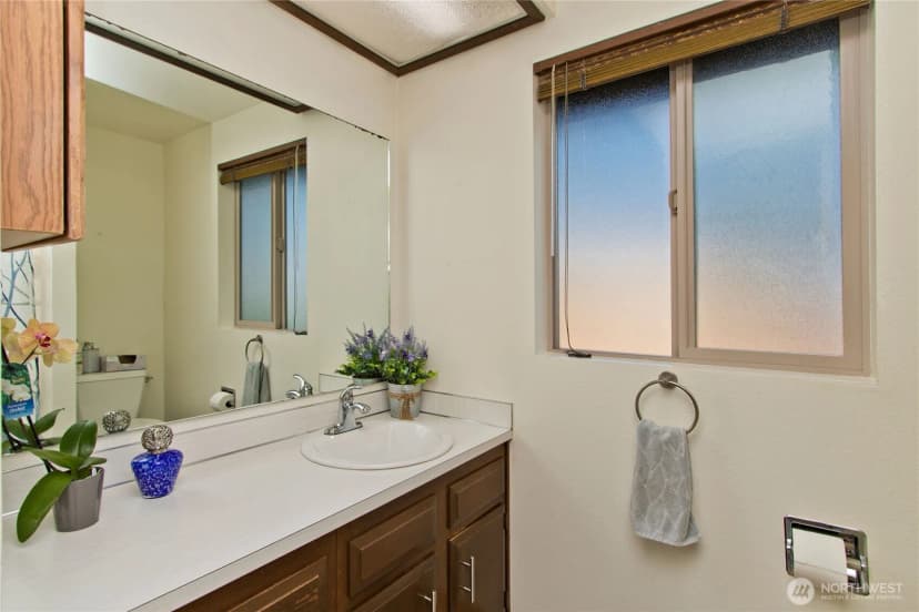 Property photo for 4226 S 247th Court, Kent photo 19