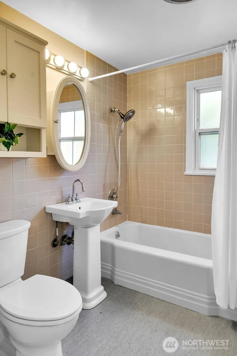 Property photo for 4308 Sw Portland Street, Seattle photo 13