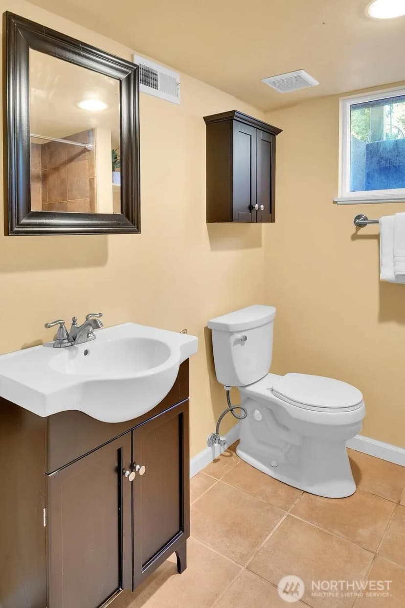 Property photo for 4308 Sw Portland Street, Seattle photo 16
