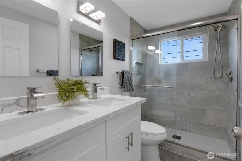 Property photo for 5310 26th Avenue S, Seattle photo 10