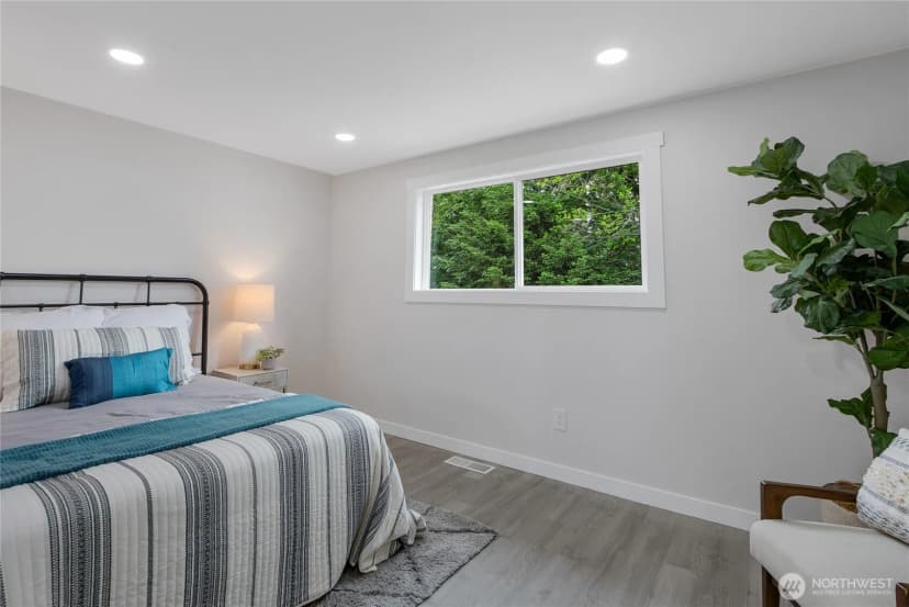 Property photo for 5310 26th Avenue S, Seattle photo 16