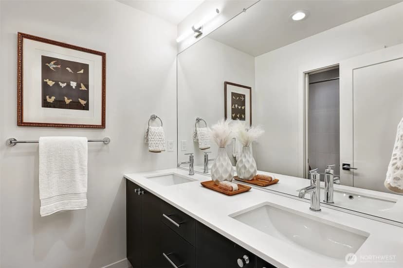 Property photo for 1301 D 31st Avenue S, Seattle photo 16