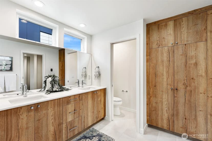Property photo for 1301 D 31st Avenue S, Seattle photo 23
