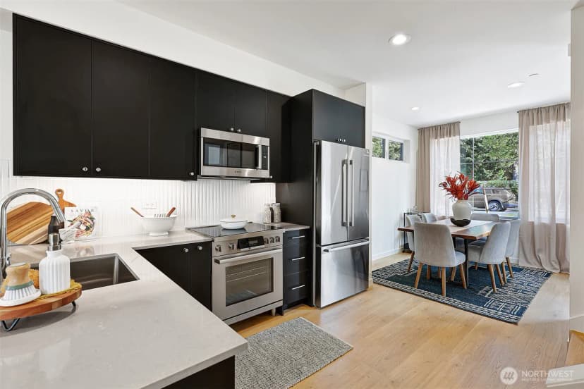 Property photo for 1301 D 31st Avenue S, Seattle photo 13
