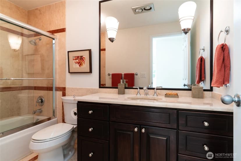 Property photo for 4305 105th Avenue Ne, Kirkland photo 22
