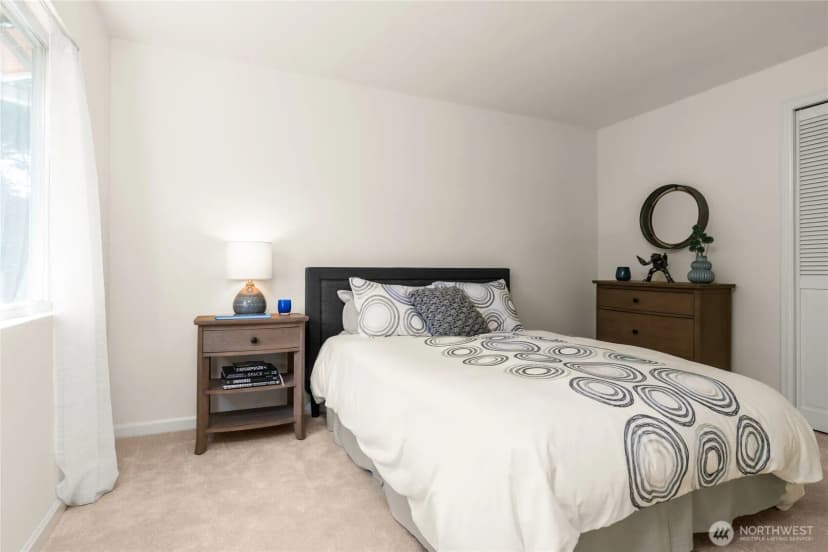 Property photo for 4305 105th Avenue Ne, Kirkland photo 21