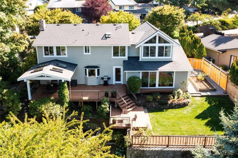 Property photo for 4305 105th Avenue Ne, Kirkland photo 38